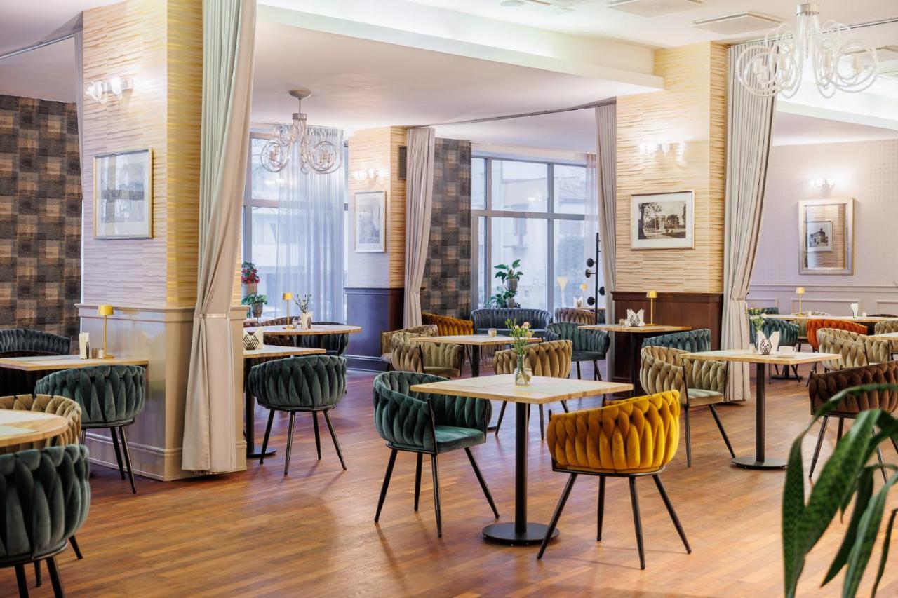 Hotel Tarnovia Tarnów Εξωτερικό φωτογραφία
