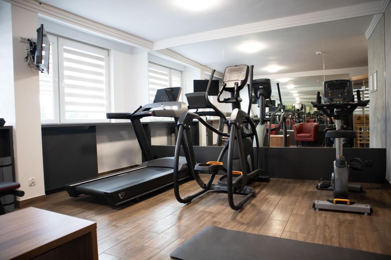Hotel Tarnovia Tarnów Εξωτερικό φωτογραφία