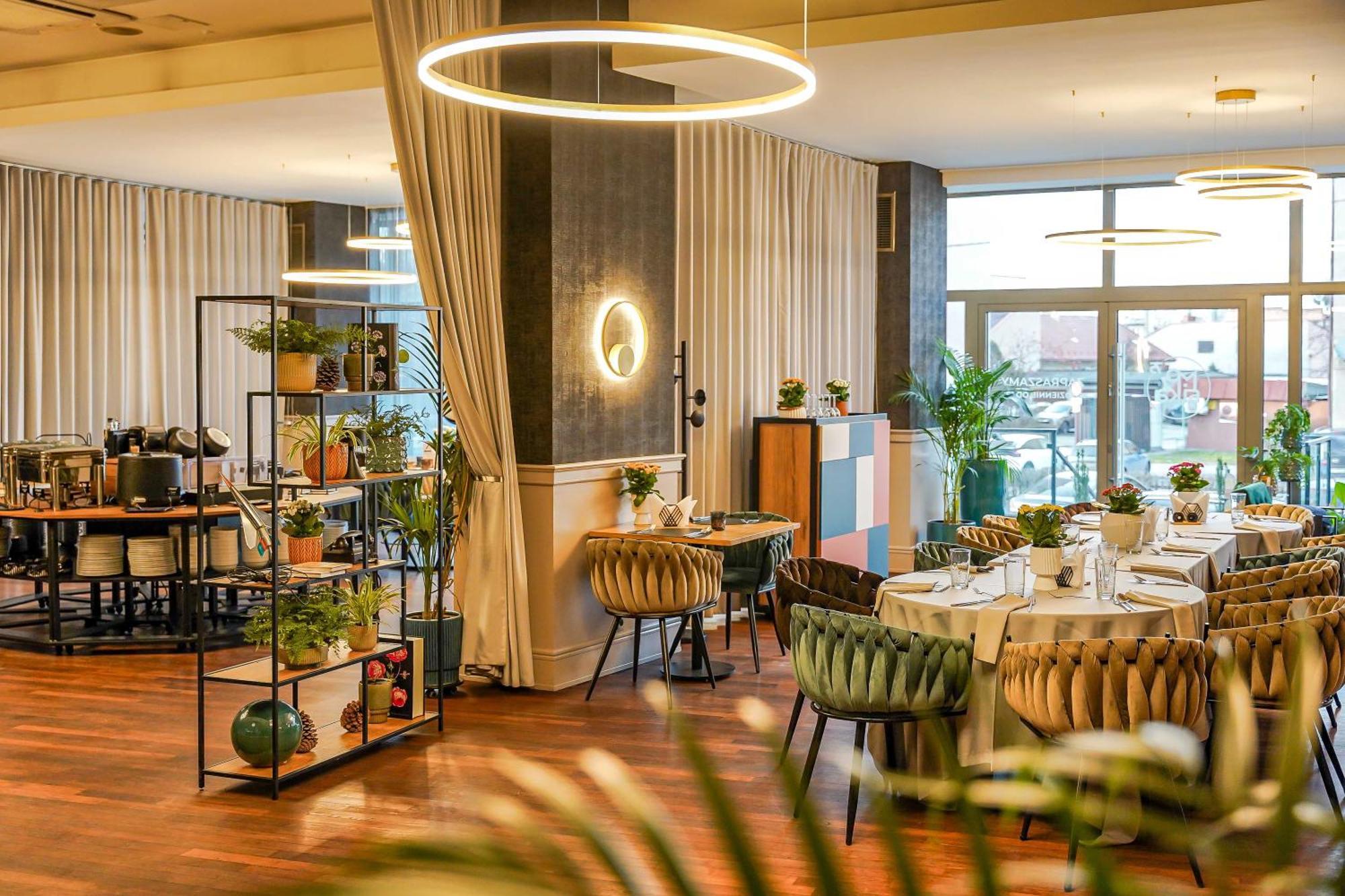 Hotel Tarnovia Tarnów Εξωτερικό φωτογραφία