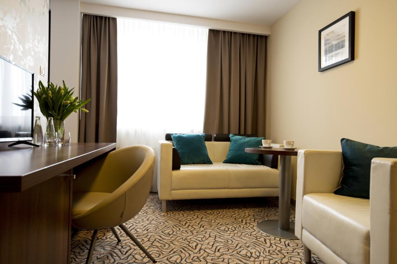 Hotel Tarnovia Tarnów Εξωτερικό φωτογραφία