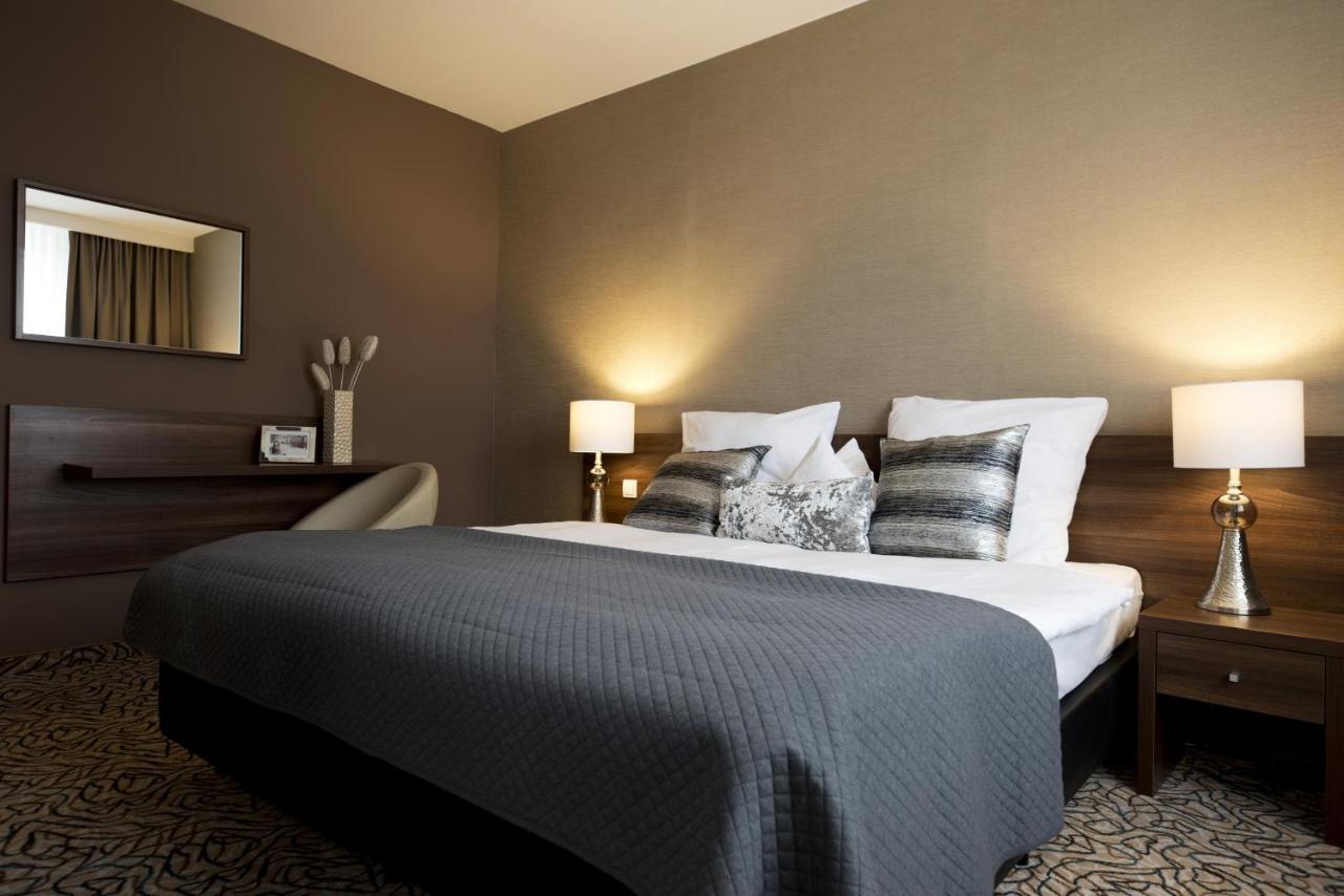 Hotel Tarnovia Tarnów Εξωτερικό φωτογραφία