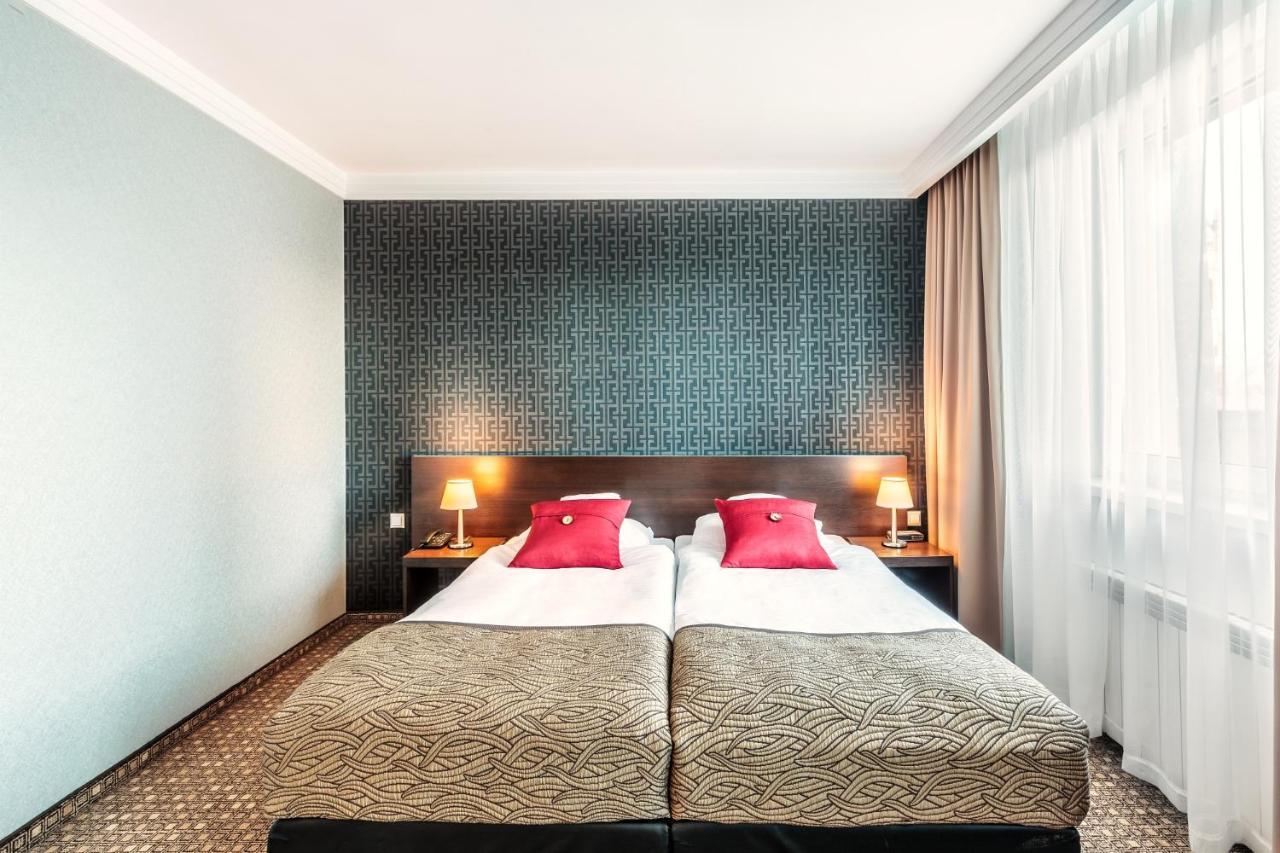 Hotel Tarnovia Tarnów Εξωτερικό φωτογραφία
